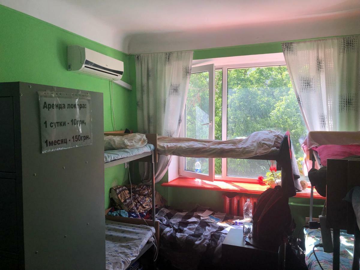 Hikkaduwa Hostel Kiev Exteriör bild